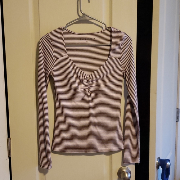 🦋🎁 Striped tight cinched shirt - Picture 1 of 5